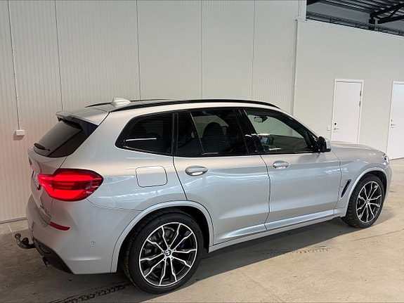 BMW X3 4 of 5