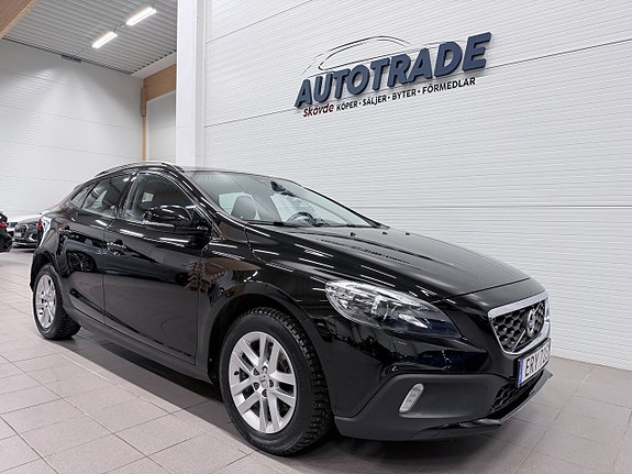 Volvo V40 Cross Country 4 of 15
