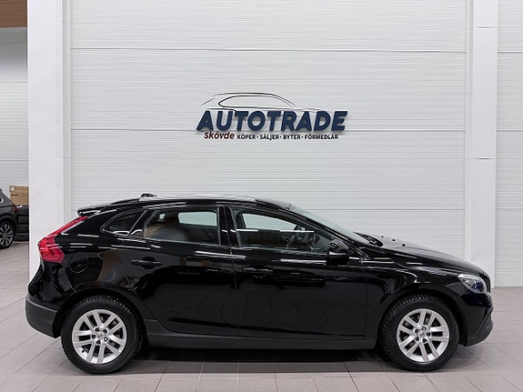Volvo V40 Cross Country 5 of 15