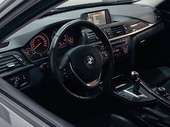 BMW 320 9 of 18