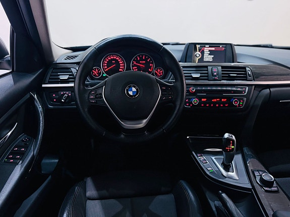 BMW 320 16 of 18