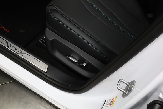 BYD Seal U 17 of 27