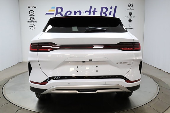 BYD Seal U 8 of 27