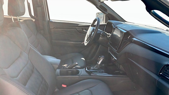 Isuzu D-max 3 of 9