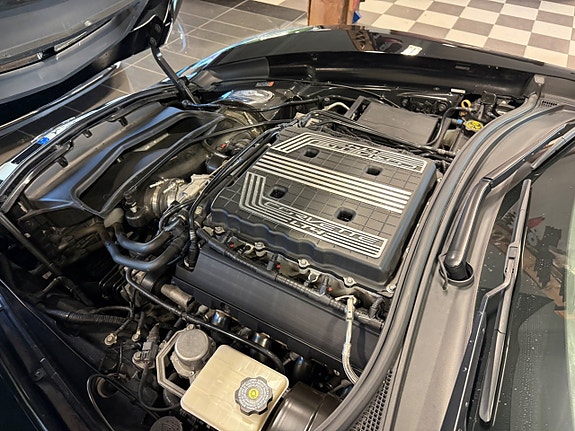 Chevrolet Corvette 23 of 25