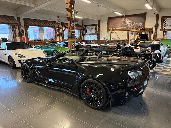 Chevrolet Corvette 16 of 25