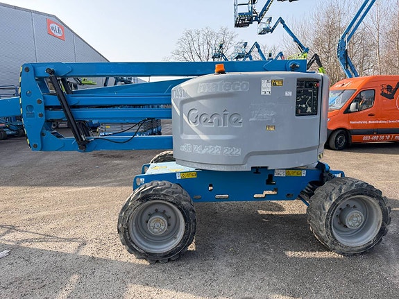 Vikbomslift Diesel - Genie Z51/30 18meter 3 of 5