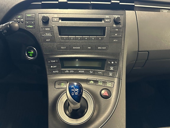 Toyota Prius 6 of 18