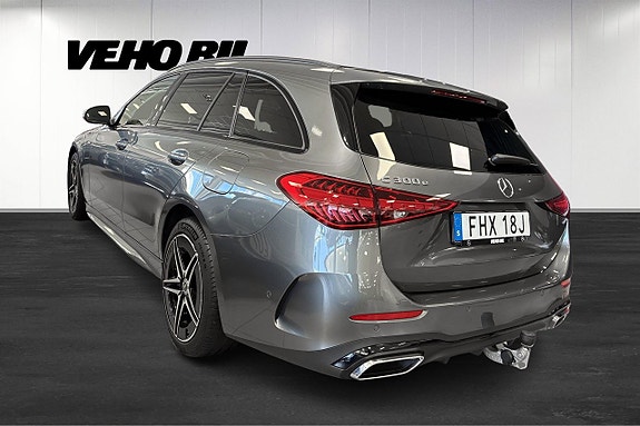 Mercedes-Benz C300 e 4 of 5