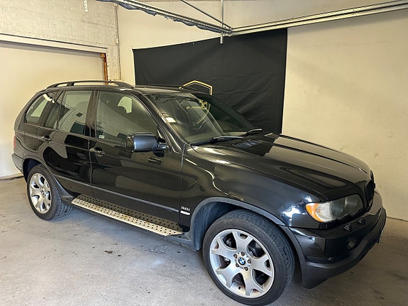 BMW X5 4 of 5
