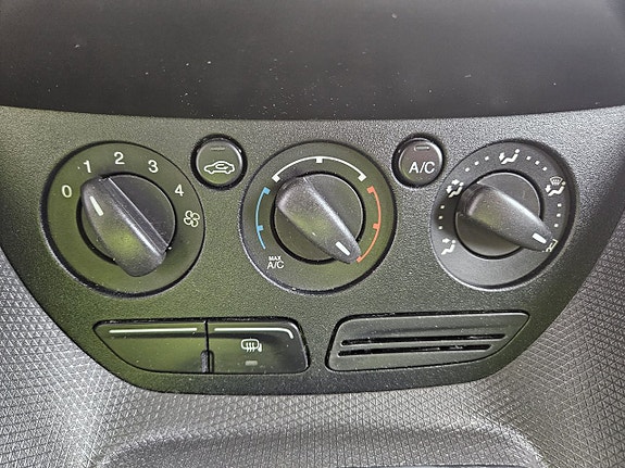 Ford Transit Connect 18 of 20