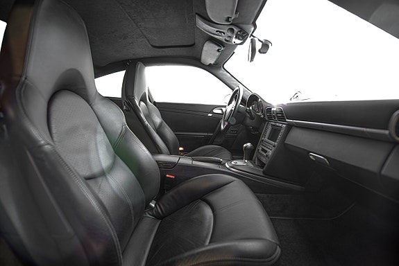Porsche 911 15 of 26