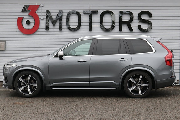 Volvo XC90 3 of 5