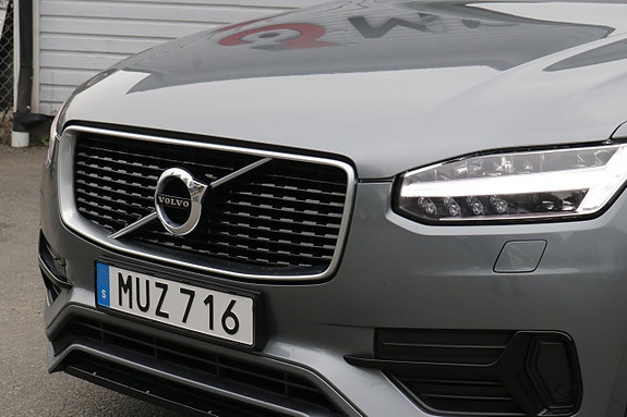 Volvo XC90 6 of 29