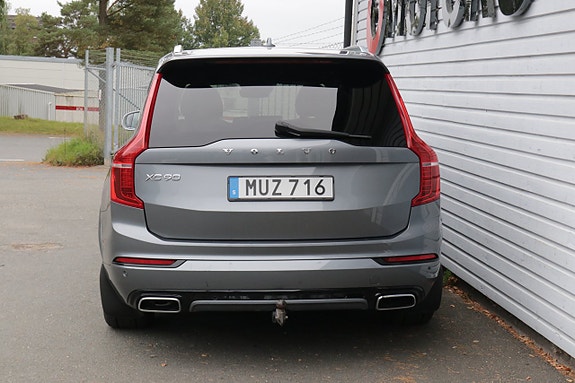 Volvo XC90 26 of 29