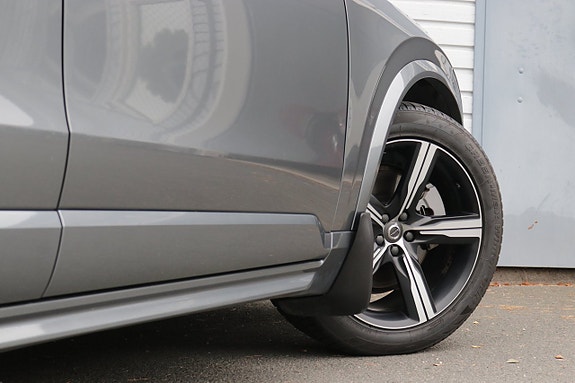 Volvo XC90 27 of 29