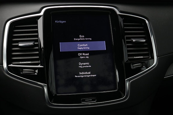 Volvo XC90 15 of 29