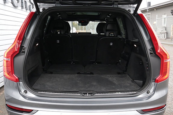 Volvo XC90 25 of 29