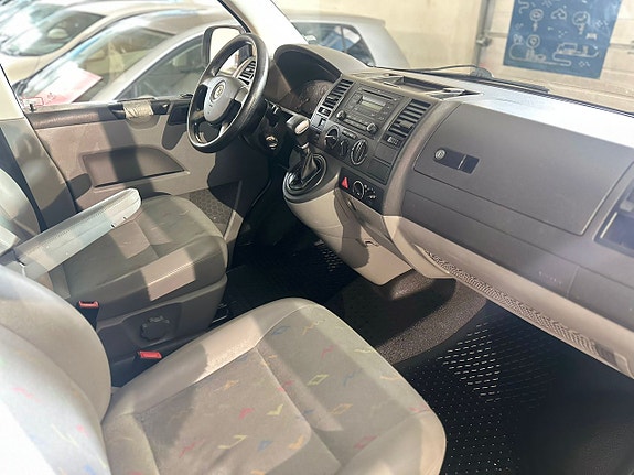 Volkswagen Transporter 9 of 12