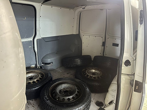 Volkswagen Transporter 10 of 12