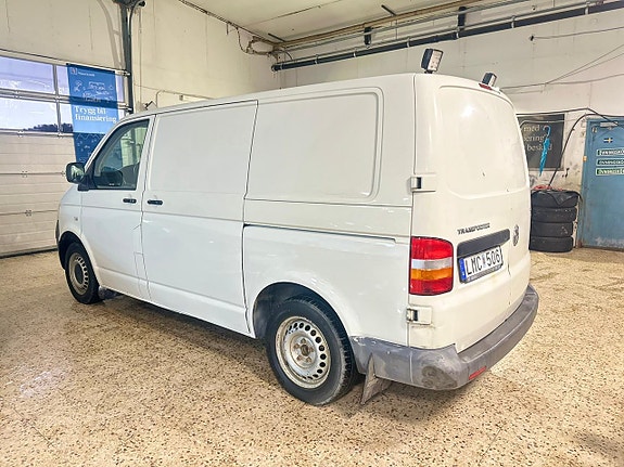 Volkswagen Transporter 4 of 5