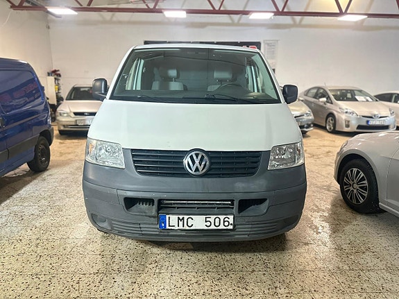 Volkswagen Transporter 2 of 5
