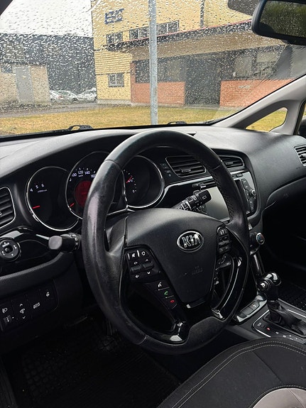 Kia Ceed 5 of 5