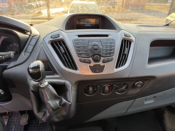 Ford Transit Custom 7 of 13