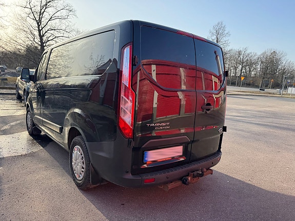 Ford Transit Custom 4 of 5