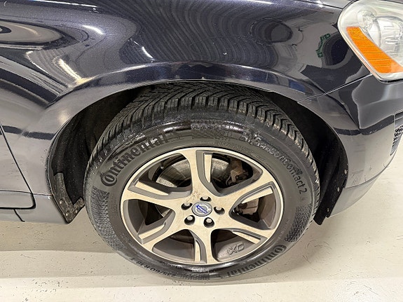 Volvo XC60 11 of 27