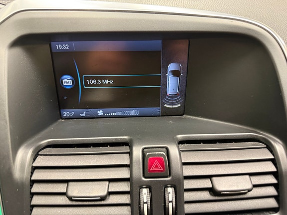 Volvo XC60 20 of 27