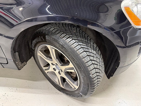 Volvo XC60 10 of 27