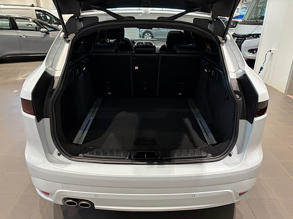 Jaguar F-PACE 7 of 20