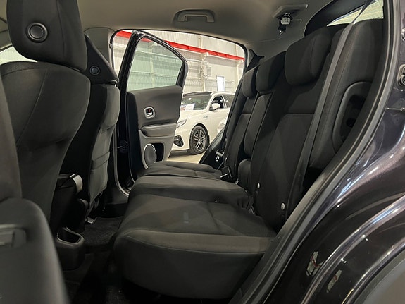Honda HR-V 21 of 27