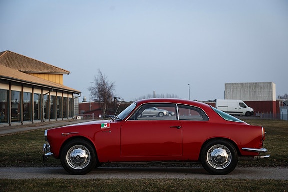 Alfa Romeo Giulietta 10 of 27