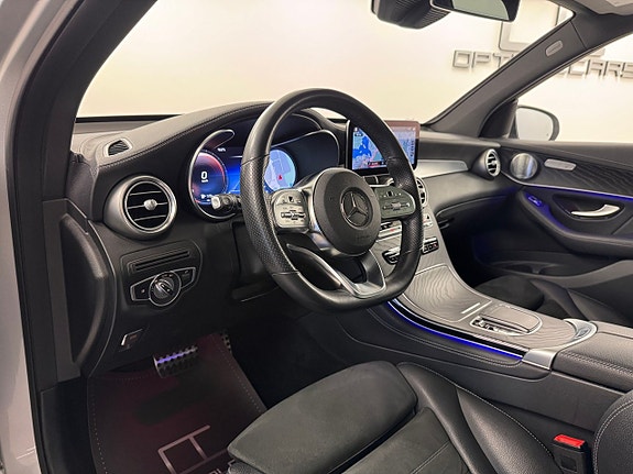 Mercedes-Benz GLC300 d 7 of 17