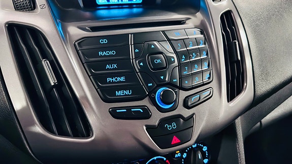 Ford Transit Connect 24 of 28