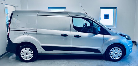 Ford Transit Connect 4 of 28