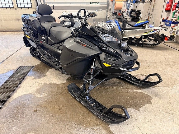 Ski-Doo Expedition 900 Ace Turbo R Luftfjädring 154" 2 of 12