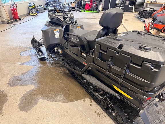 Ski-Doo Expedition 900 Ace Turbo R Luftfjädring 154" 10 of 12