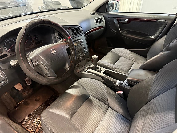 Volvo V70 7 of 11