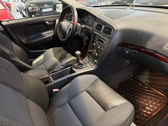 Volvo V70 10 of 11