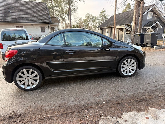 Peugeot 207 CC 7 of 19