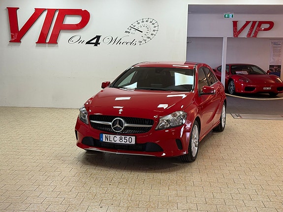 Mercedes-Benz A180 3 of 5