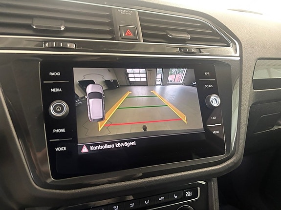 Volkswagen Tiguan 10 of 12