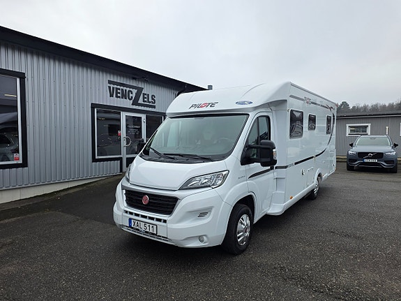 Pilote 740C Campervan Essentiel Aut 1833 mil  Ny kamrem 4,95% ränta