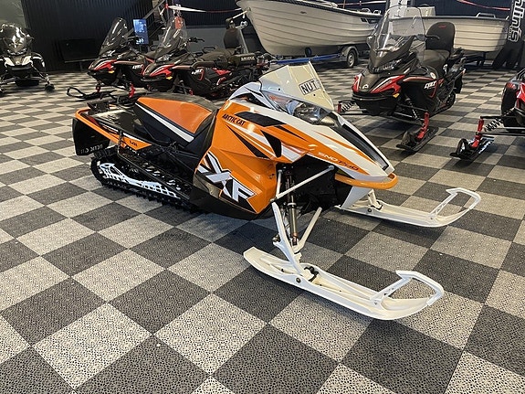 Arctic Cat XF 8000 141" HC -16 *1 ägare 257 mil* 2 of 3