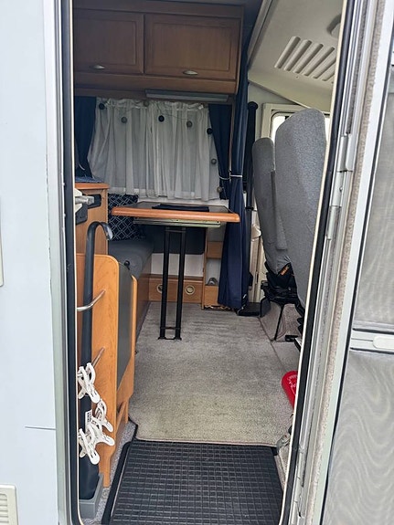 HYR Hymer B 574 LEDIG V29 31 4 of 12