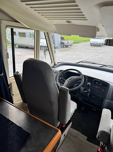 HYR Hymer B 574 LEDIG V29 31 10 of 12