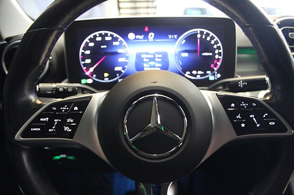 Mercedes-Benz C300 e 16 of 19